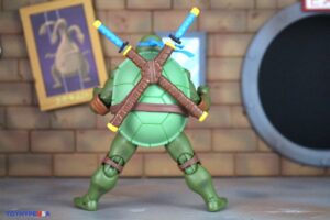 Super7 Teenage Mutant Ninja Turtles ULTIMATES! 2003 Leonardo Figure