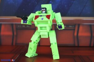 Hasbro Transformers Studio Series '86 Constructicons Bonecrusher & Scrapper Figures