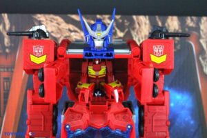 Hasbro Transformers Generations Age of the Primes The Thirteen Star Optimus Prime Figure