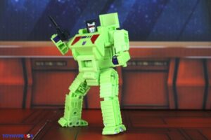 Hasbro Transformers Studio Series '86 Constructicons Bonecrusher & Scrapper Figures