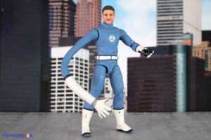 Hasbro Marvel Legends Fantastic Four First Steps Mister Fantastic & Invisible Woman Figures