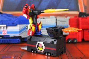 Hasbro Transformers Generations Age of the Primes The Thirteen Star Optimus Prime Figure