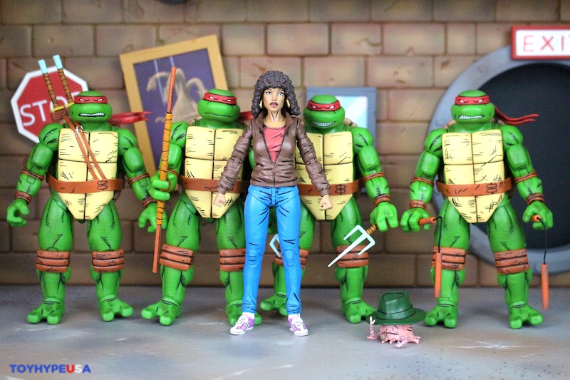 NECA Toys Teenage Mutant Ninja Turtles (Mirage Comics Version 2) April O’Neil Figure