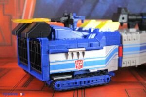 Hasbro Transformers Generations Age of the Primes The Thirteen Star Optimus Prime Figure