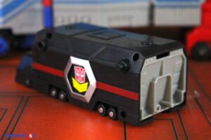 Hasbro Transformers Generations Age of the Primes The Thirteen Star Optimus Prime Figure