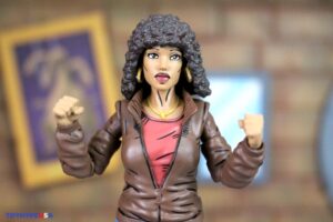 NECA Toys Teenage Mutant Ninja Turtles (Mirage Comics Version 2) April O’Neil Figure