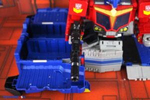 Hasbro Transformers Generations Age of the Primes The Thirteen Star Optimus Prime Figure