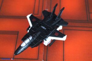 Hasbro Transformers Age of the Primes Aerialbot Air Raid & Slingshot Figures