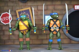 Super7 Teenage Mutant Ninja Turtles ULTIMATES! 2003 Leonardo Figure