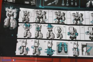 Hasbro Transformers Generations Age of the Primes The Thirteen Star Optimus Prime Figure