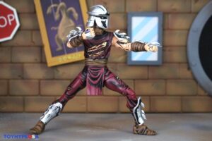 NECA Toys Teenage Mutant Ninja Turtles Battle Damaged Shredder (Mirage Comics Classic Colors) Figure