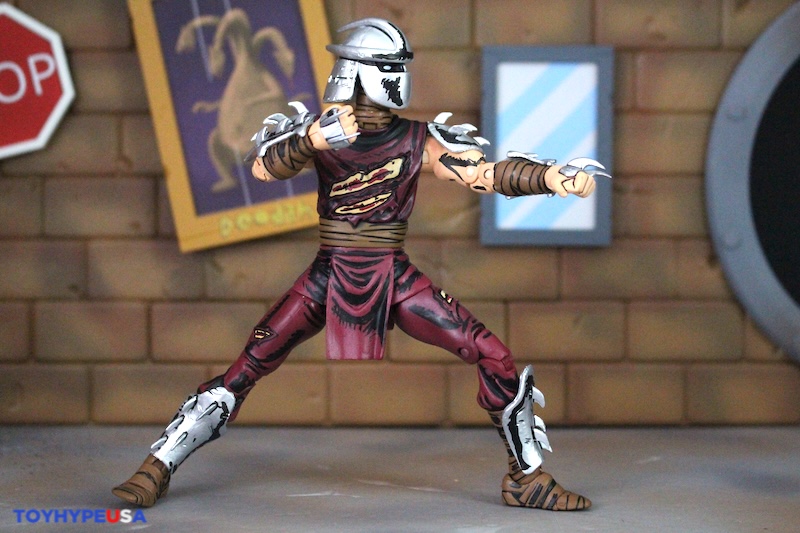 NECA Toys Teenage Mutant Ninja Turtles Battle Damaged Shredder (Mirage Comics Classic Colors) Figure