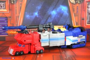 Hasbro Transformers Generations Age of the Primes The Thirteen Star Optimus Prime Figure