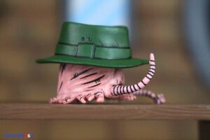 NECA Toys Teenage Mutant Ninja Turtles (Mirage Comics Version 2) April O’Neil Figure