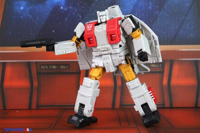 Hasbro Transformers Age of the Primes Aerialbot Silverbolt Figure