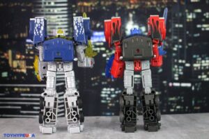 Takara-Tomy Transformers x Godzilla Synergenex Series Optimus Prime Type MSF-3 Kiryu Figure