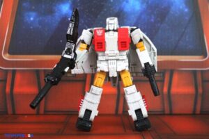 Hasbro Transformers Age of the Primes Aerialbot Silverbolt Figure