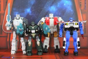 Hasbro Transformers Age of the Primes Aerialbot Silverbolt Figure