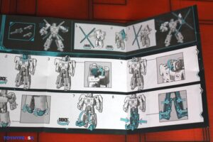 Hasbro Transformers Age of the Primes Combaticon Vortex Figure