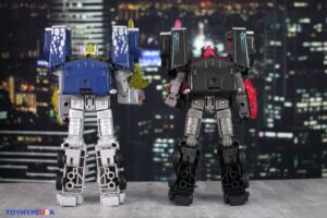 Takara-Tomy Transformers x Godzilla Synergenex Series Optimus Prime Type MSF-3 Kiryu Figure