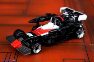 Hasbro Transformers Age of the Primes Decepticon Crasher Figure