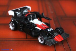 Hasbro Transformers Age of the Primes Decepticon Crasher Figure