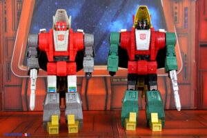 Hasbro Transformers Age of the Primes Leader Class G2 Universe Dinobot Snarl & Dinobot Slug Figures