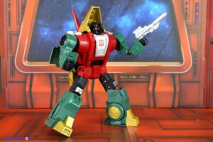 Hasbro Transformers Age of the Primes Leader Class G2 Universe Dinobot Snarl & Dinobot Slug Figures