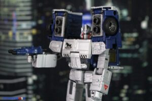 Takara-Tomy Transformers x Godzilla Synergenex Series Optimus Prime Type MSF-3 Kiryu Figure