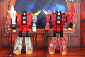 Hasbro Transformers Age of the Primes Leader Class G2 Universe Dinobot Snarl & Dinobot Slug Figures
