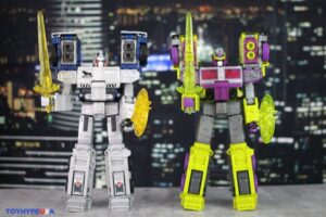 Takara-Tomy Transformers x Godzilla Synergenex Series Optimus Prime Type MSF-3 Kiryu Figure