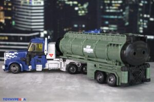 Takara-Tomy Transformers x Godzilla Synergenex Series Optimus Prime Type MSF-3 Kiryu Figure