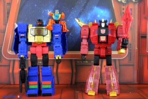 Hasbro Transformers Age of the Primes Leader Class G2 Universe Dinobot Snarl & Dinobot Slug Figures