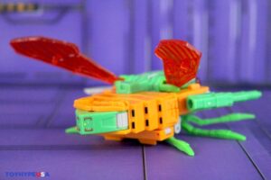 Hasbro Transformers Age of the Primes Combaticon Venin Figure