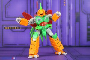 Hasbro Transformers Age of the Primes Combaticon Venin Figure