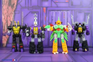 Hasbro Transformers Age of the Primes Combaticon Venin Figure