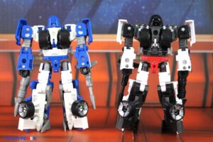 Hasbro Transformers Age of the Primes Decepticon Crasher Figure