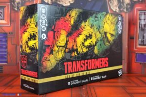 Hasbro Transformers Age of the Primes Leader Class G2 Universe Dinobot Snarl & Dinobot Slug Figures