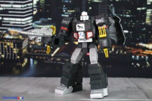 Takara-Tomy Transformers x Godzilla Synergenex Leader Class Megatron Figure
