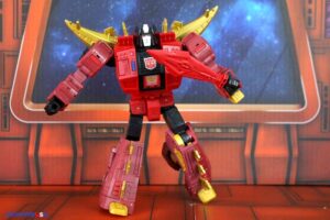 Hasbro Transformers Age of the Primes Leader Class G2 Universe Dinobot Snarl & Dinobot Slug Figures
