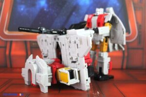 Hasbro Transformers Age of the Primes Aerialbot Silverbolt Figure