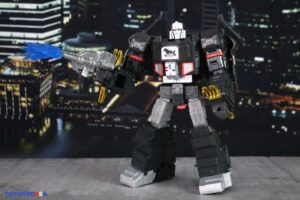 Takara-Tomy Transformers x Godzilla Synergenex Leader Class Megatron Figure