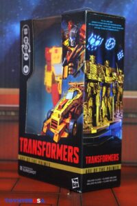 Hasbro Transformers Age of the Primes Deluxe Class Targetmaster Sureshot Figure