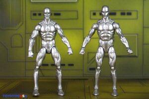 Hasbro Marvel Legends Series Silver Surfer #1 – Mini-Comic Wave 2 Silver Surfer Figure