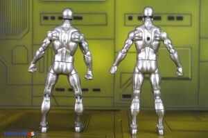 Hasbro Marvel Legends Series Silver Surfer #1 – Mini-Comic Wave 2 Silver Surfer Figure