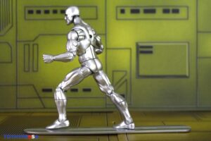 Hasbro Marvel Legends Series Silver Surfer #1 – Mini-Comic Wave 2 Silver Surfer Figure