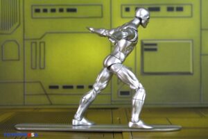 Hasbro Marvel Legends Series Silver Surfer #1 – Mini-Comic Wave 2 Silver Surfer Figure