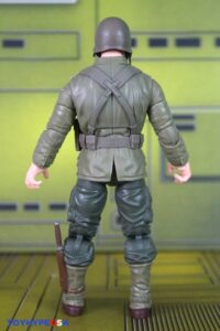 Hasbro Marvel Legends Series (Executioner Build-A-Figure Wave) Warbow & Wolverine (WWII) Figures