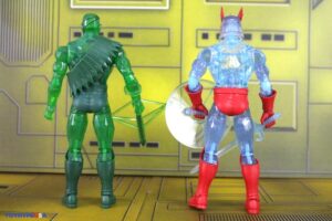 Hasbro Marvel Legends Series (Executioner Build-A-Figure Wave) Warbow & Wolverine (WWII) Figures