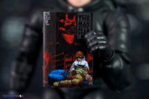 Hasbro Marvel Legends Series Daredevil The Man Without Fear – Mini-Comic Wave 2 Daredevil Figure